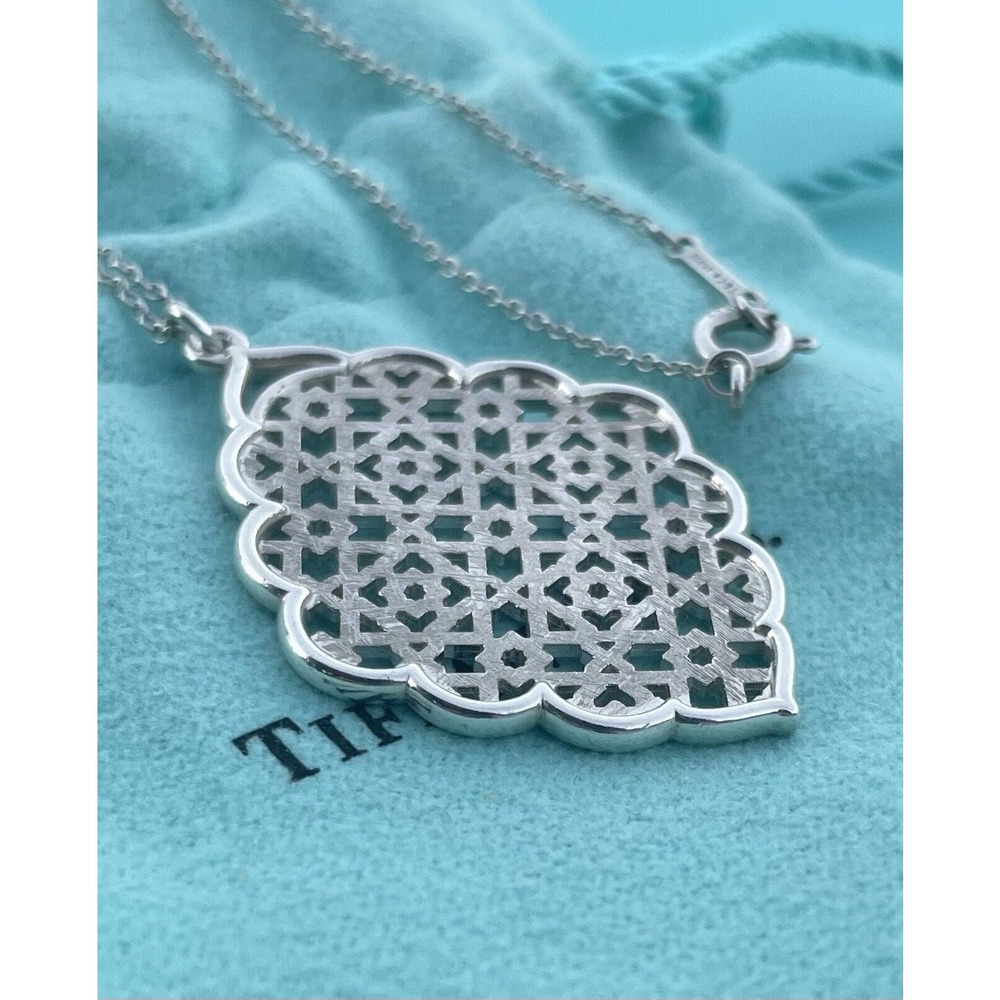Tiffany & Co . 17" Silver 925 Paloma Picasso MARRAKESH Necklace Pendant - Large - Picture 3 of 14
